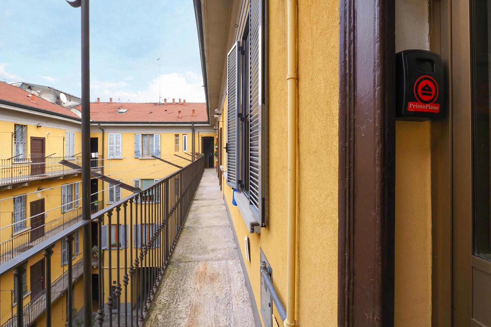 Appartamento Primopiano - Custodi Milano Esterno foto