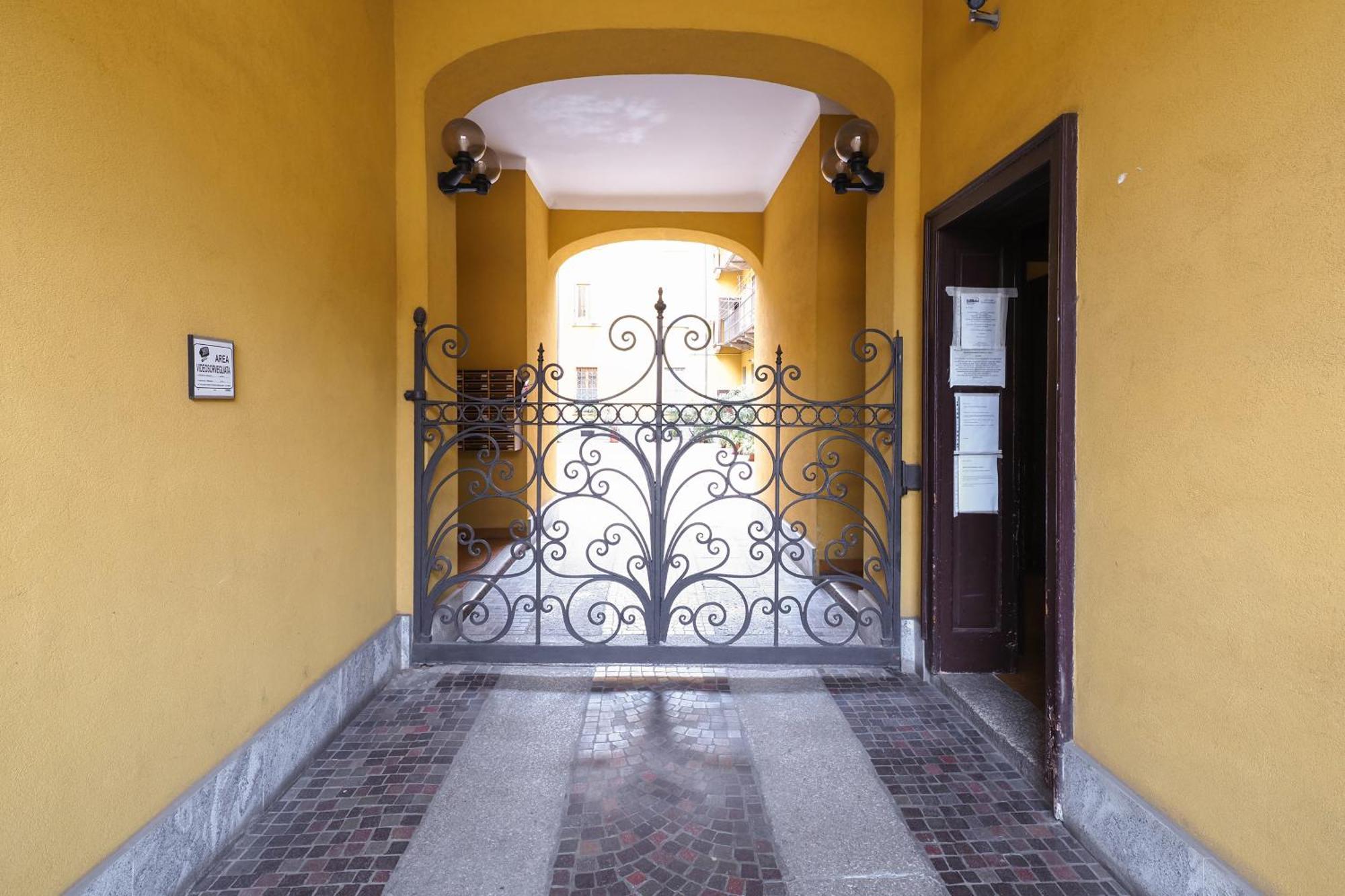 Appartamento Primopiano - Custodi Milano Esterno foto