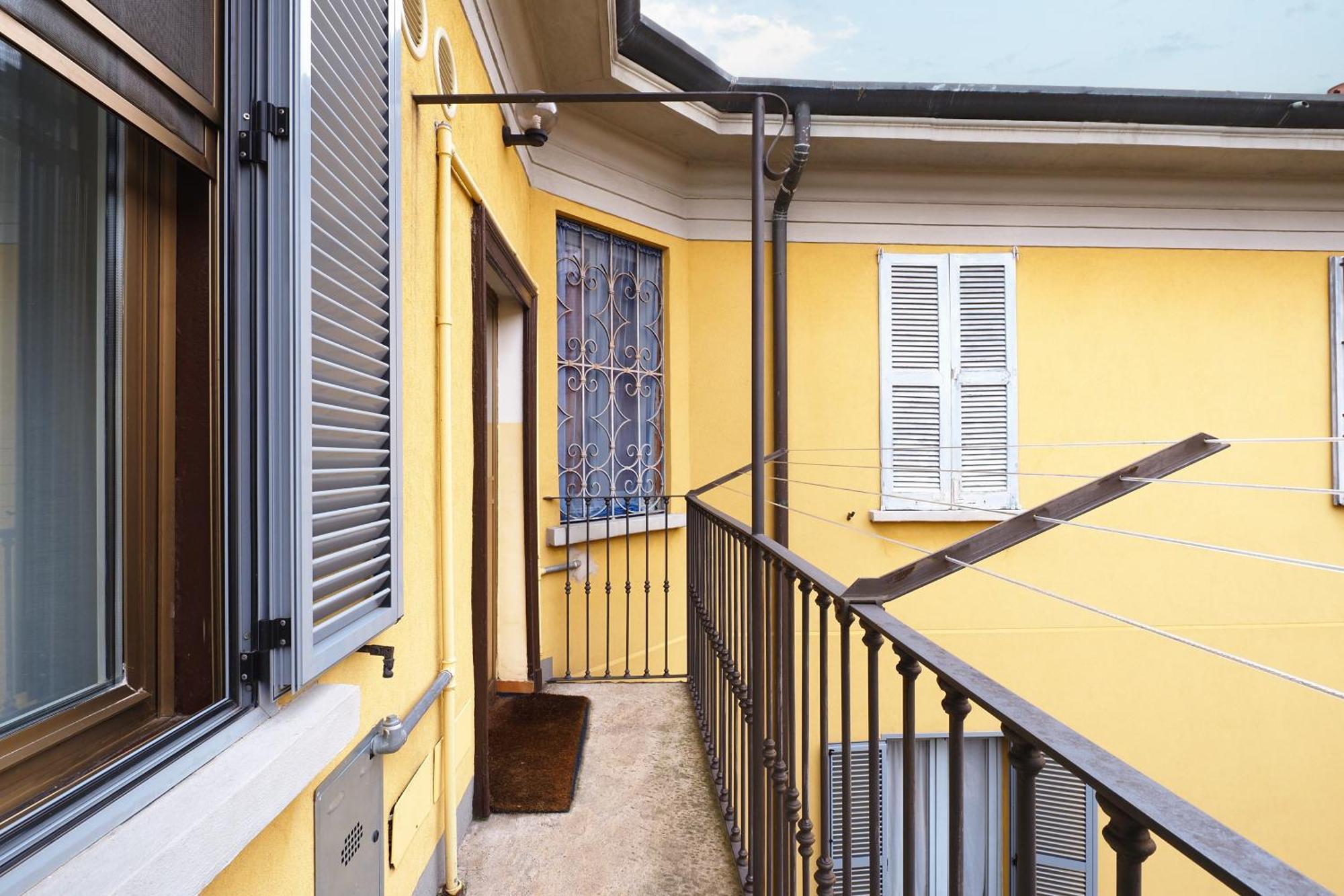 Appartamento Primopiano - Custodi Milano Esterno foto