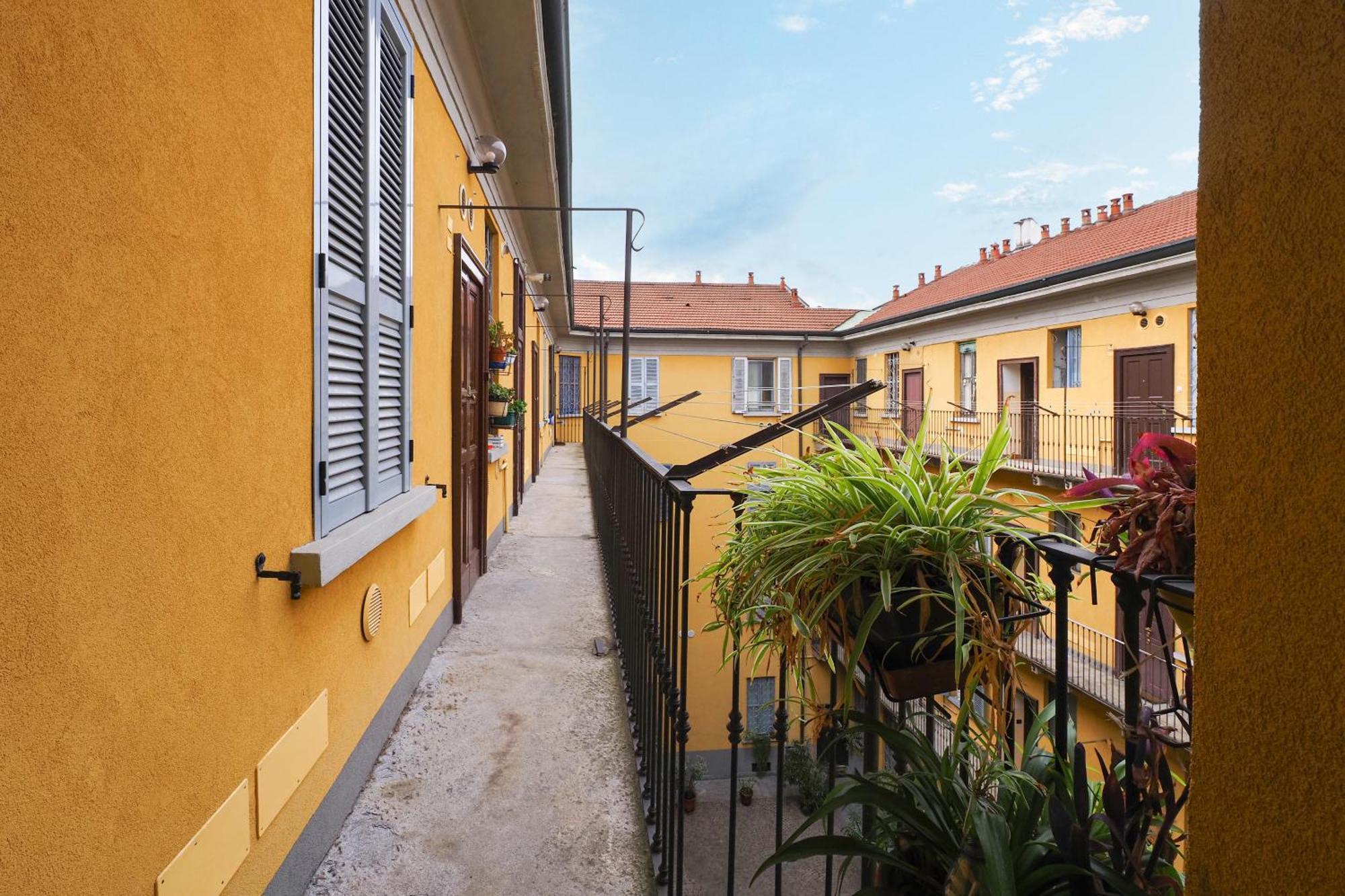 Appartamento Primopiano - Custodi Milano Esterno foto